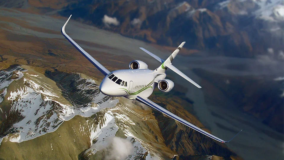 Falcon+2000+Exterior